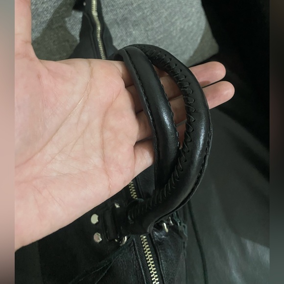 🛍️SALE🛍️Rebecca minkoff hand bag(Price Fixed) - Picture 3 of 8